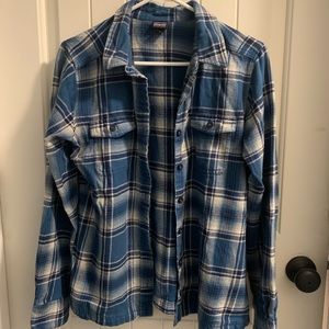 Patagonia Blue Plaid Button Down Shirt